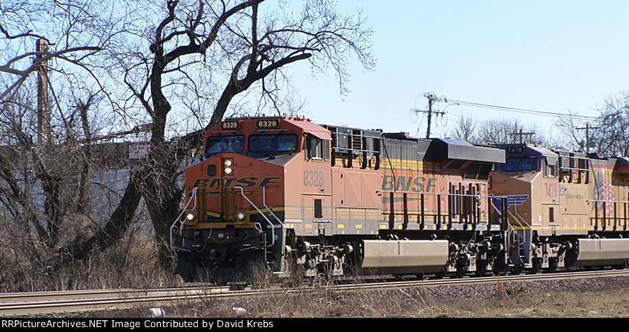 BNSF 8328